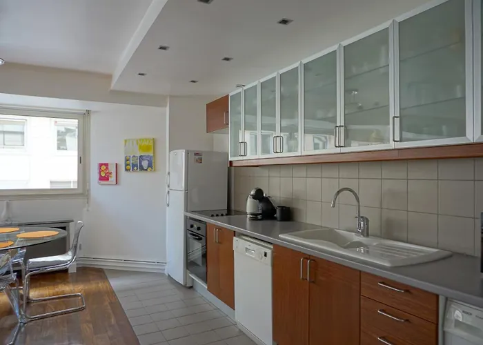 Apartment Ideal For Exploring Paris